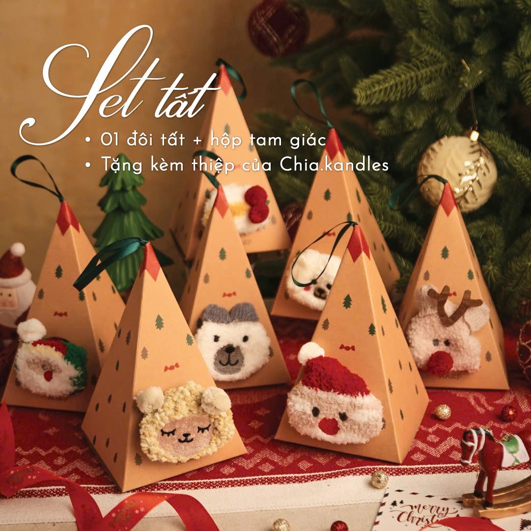 11 Mẫu Tất Giáng Sinh Kèm Hộp Tam Giác