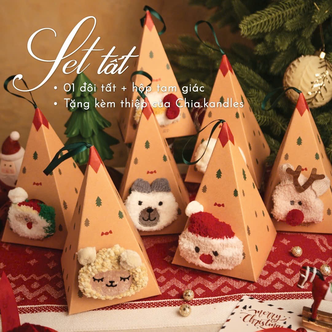 11 Mẫu Tất Giáng Sinh Kèm Hộp Tam Giác