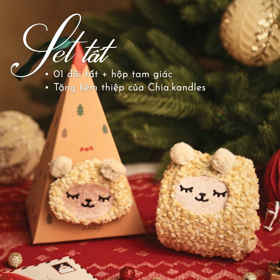 11 Mẫu Tất Giáng Sinh Kèm Hộp Tam Giác